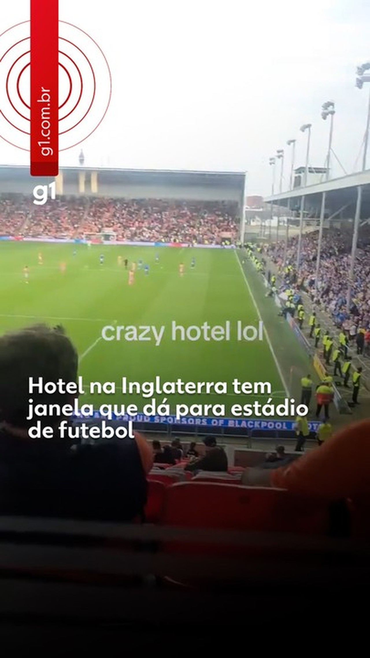 Hotel dentro de estádio de futebol viraliza com vista inusitada da janela dos quartos; VÍDEO
