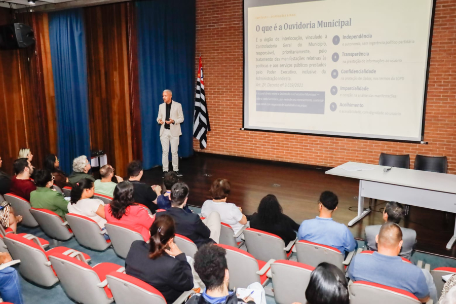 Em Suzano, Reunião fortalece integração entre secretarias e aprimora atendimento da Ouvidoria 