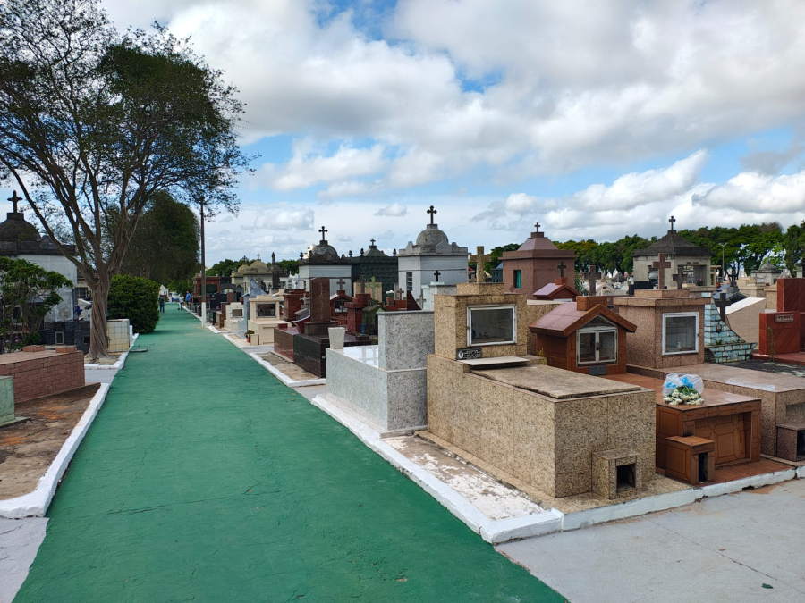 Em Suzano, Missas e homenagens devem levar mais de 65 mil pessoas aos cemitérios municipais