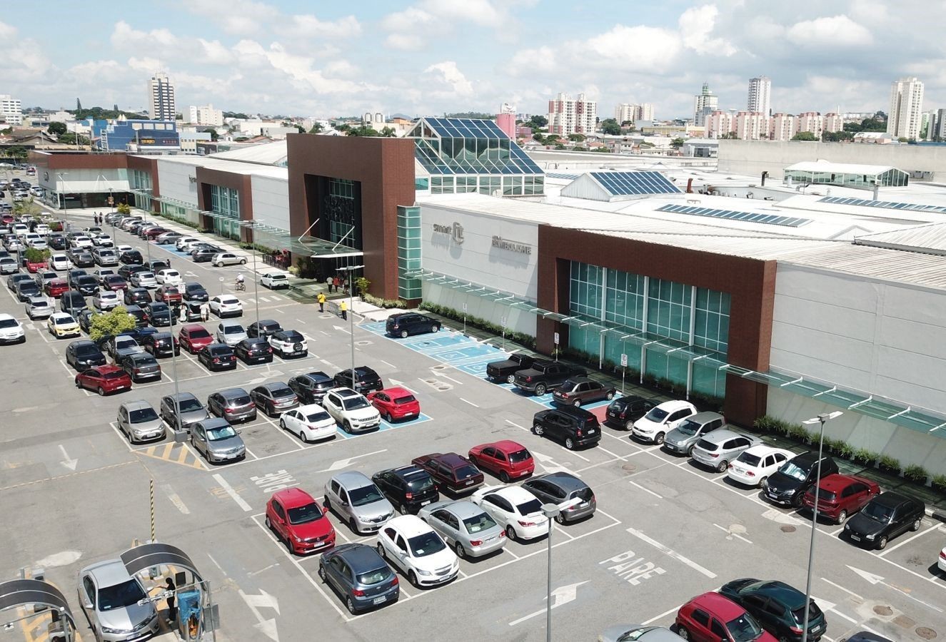 Shoppings do Alto Tietê oferecem mais de 50 vagas de emprego nesta terça-feira; confira lista