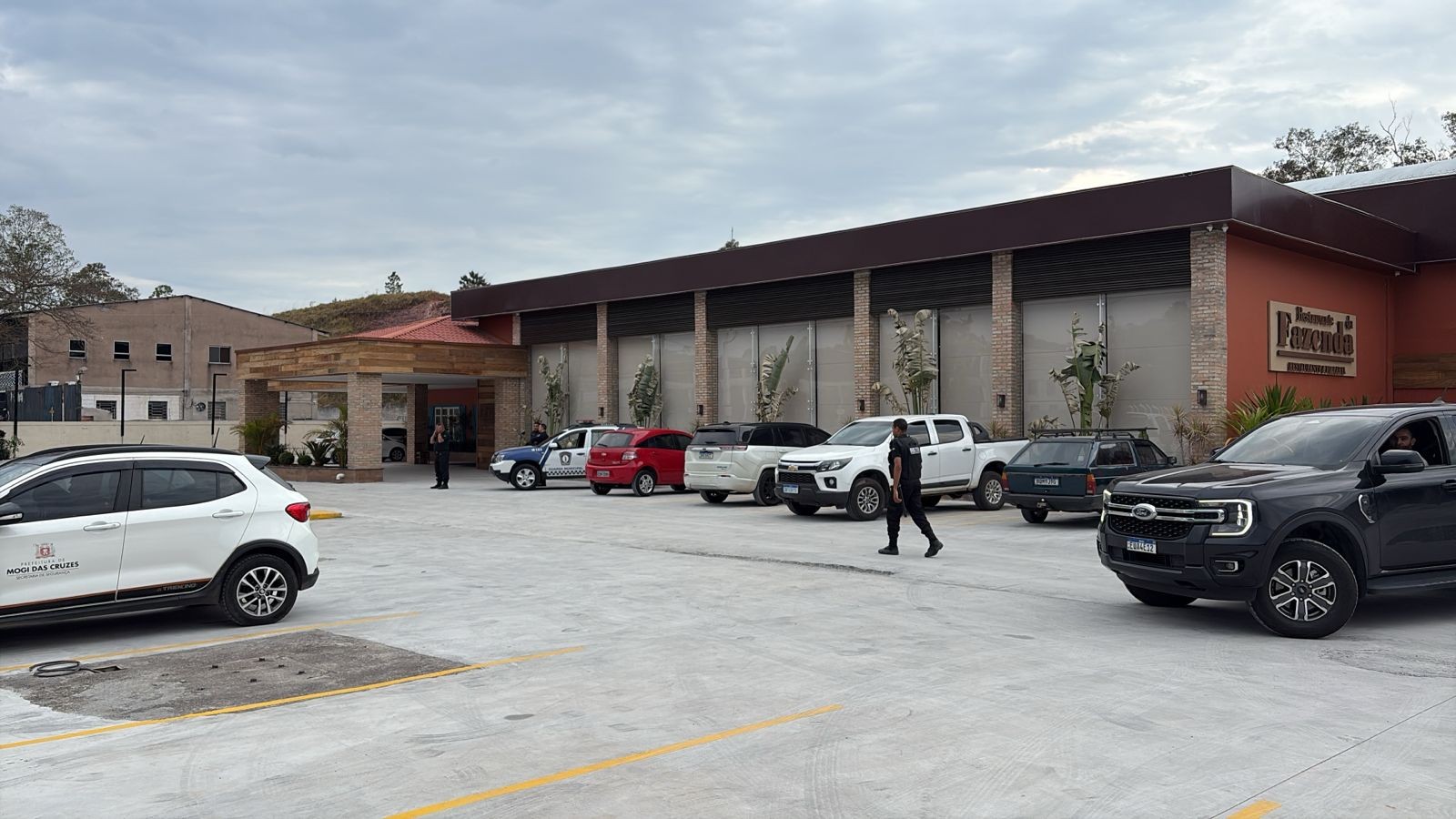 Sobe para 30 os casos de intoxicação alimentar em restaurante interditado em Mogi das Cruzes, diz Prefeitura