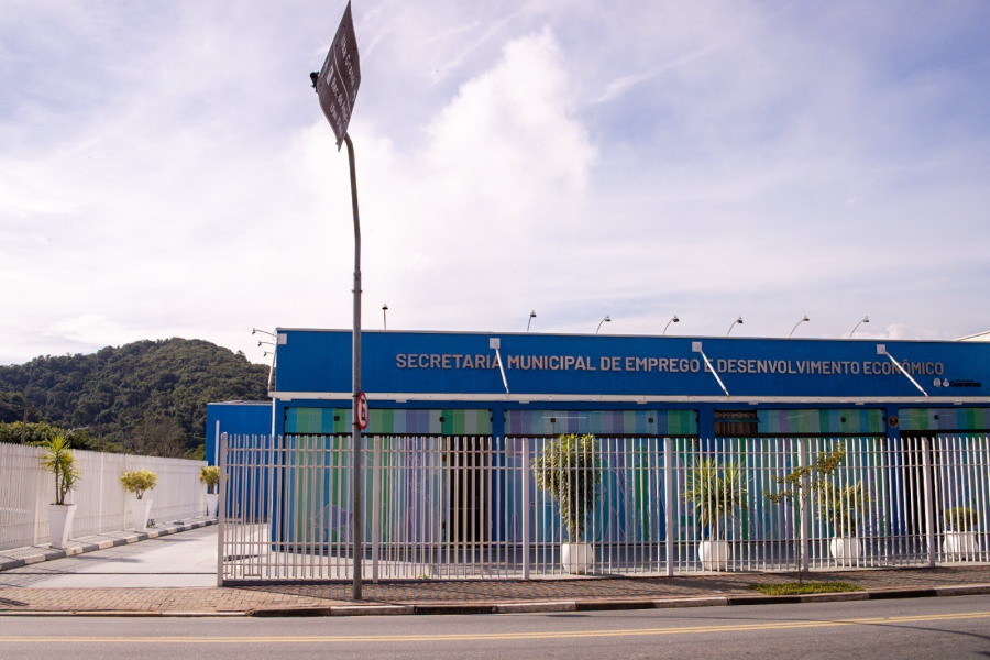 Prefeitura orienta MEIs sobre reforma tributária, obrigações anuais e emissão de nota fiscal para prestadores