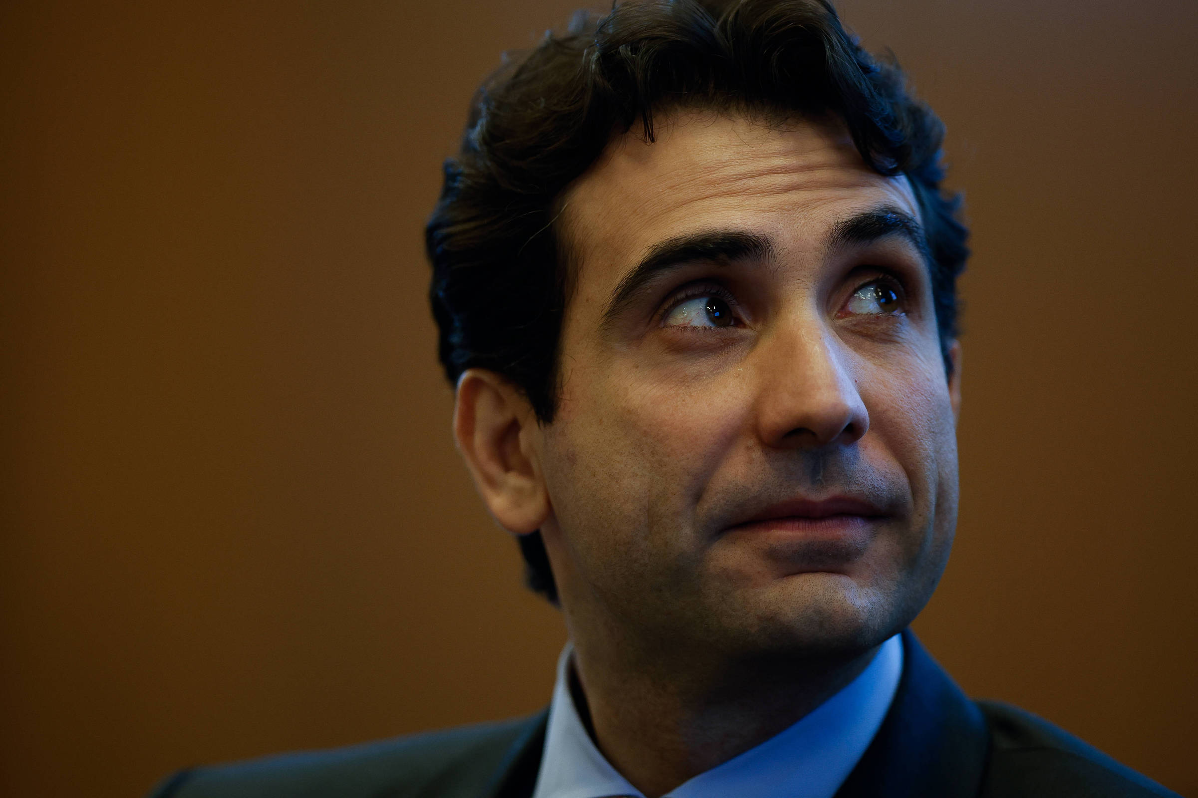 Economistas voltam a reduzir previsão para taxa de juros neste ano