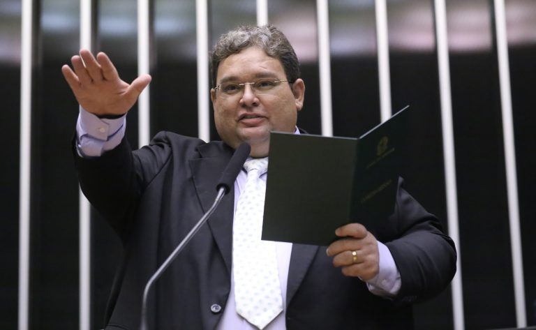 Projeto integra transporte alternativo ao sistema de ônibus gratuito