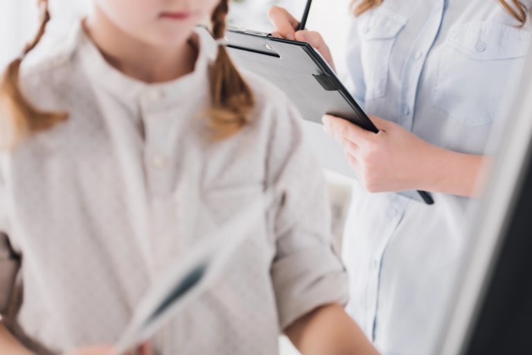 Tratamento medicamentoso para pessoas com autismo é tema de audiência nesta terça