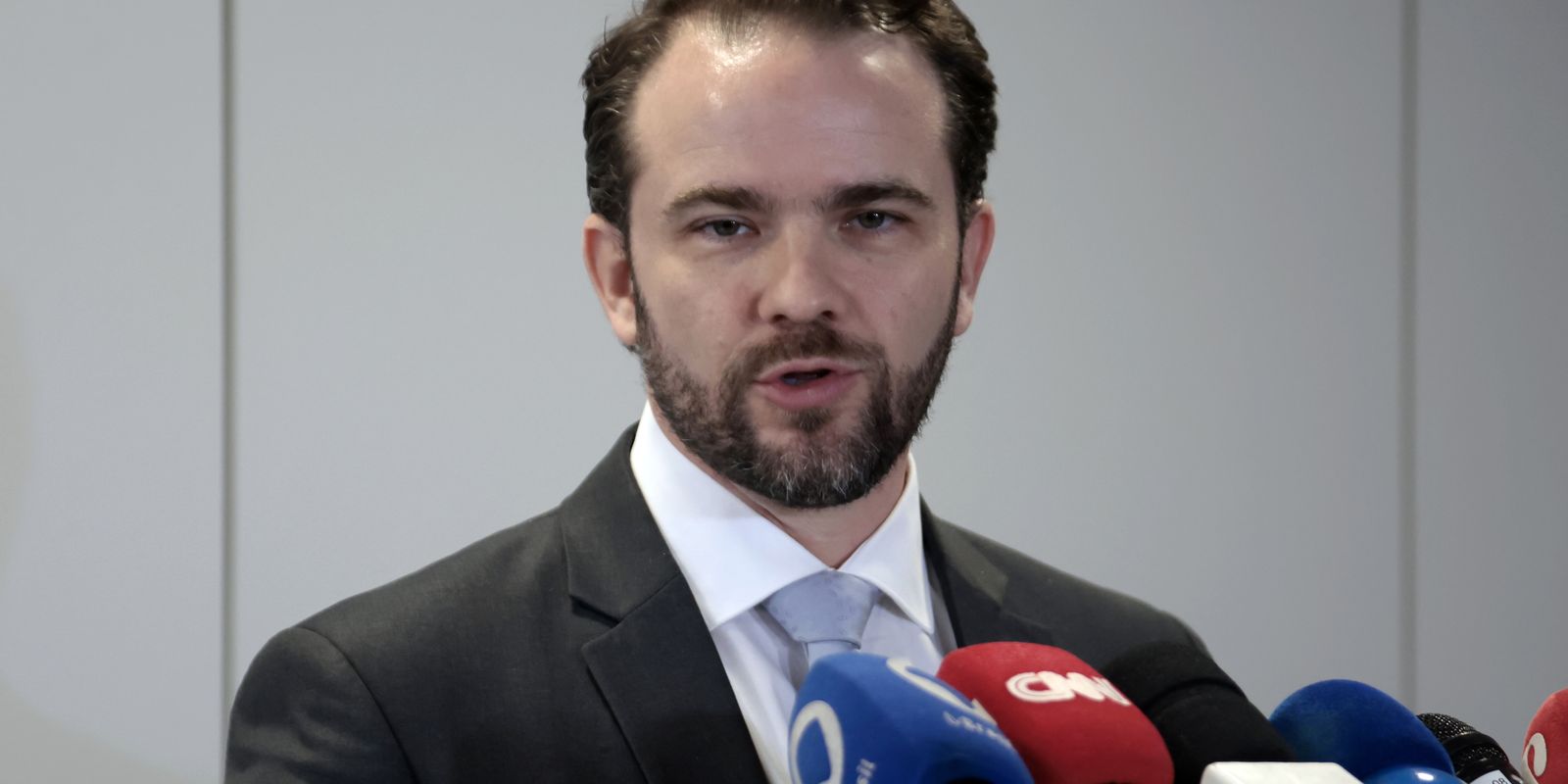 Novo Desenrola permitirá uso do FGTS para renegociação de dívidas