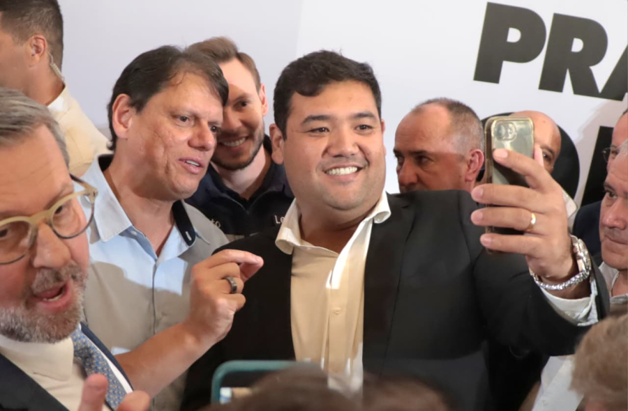 Prefeito de Suzano garante R$ 18 milhões para manutenção de estradas vicinais em programa do governo do Estado