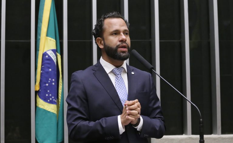 Comissão aprova projeto que altera regras de transição do sistema de proteção social de militares estaduais