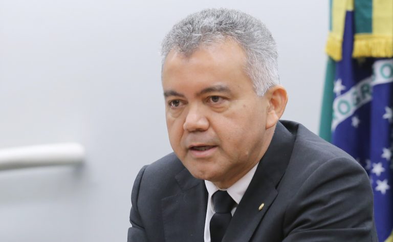 Comissão aprova exame de habilitação obrigatório para futuros médicos veterinários