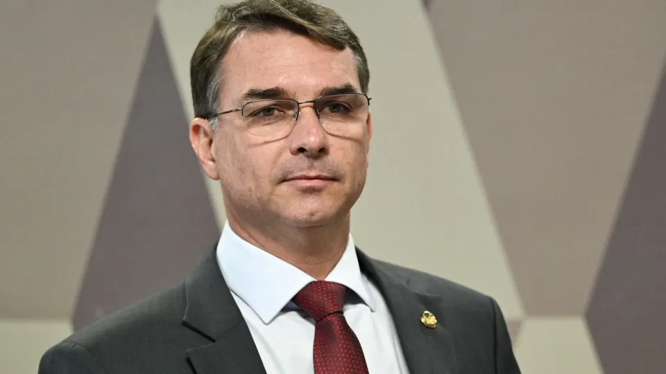 Aliados de Flávio admitem desgaste com Ciro Nogueira e se dividem sobre reação