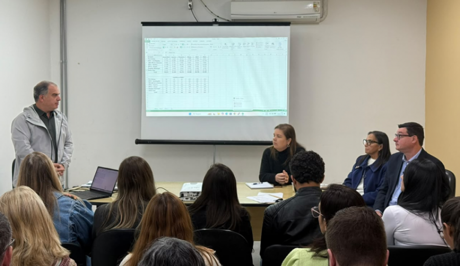 Vice-prefeito Téo Cusatis participa de reunião da Câmara Técnica de Saúde 