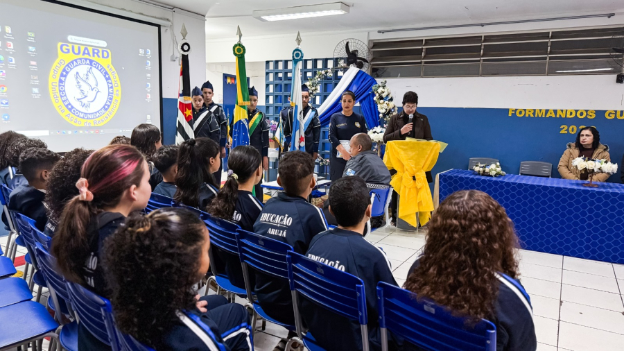 GCM de Arujá forma alunos pelo Projeto GUARD 