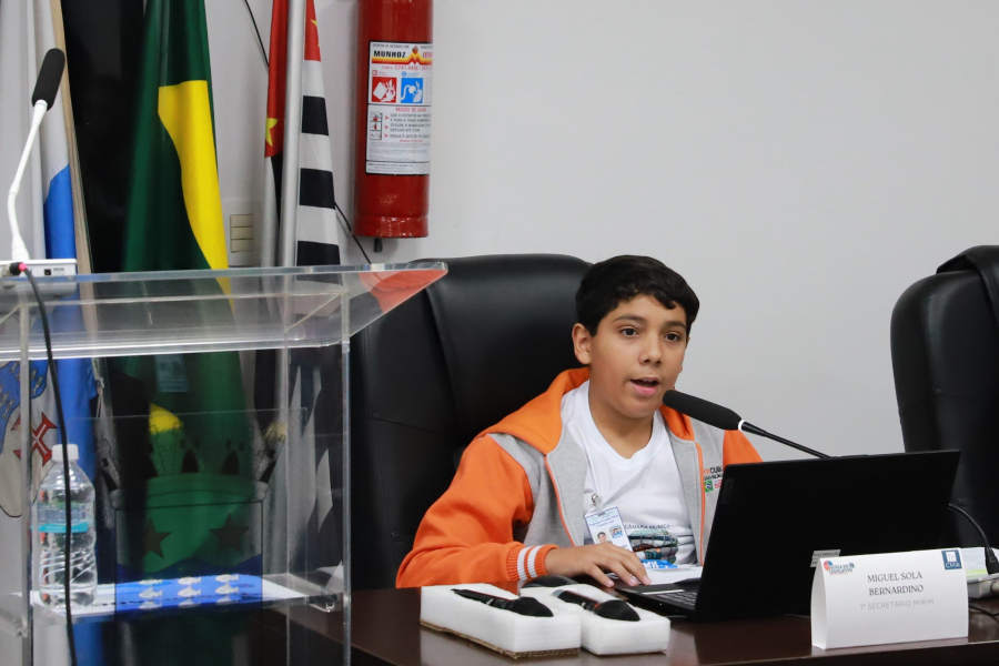 Projetos de vereadores mirins são acatados pelo Legislativo