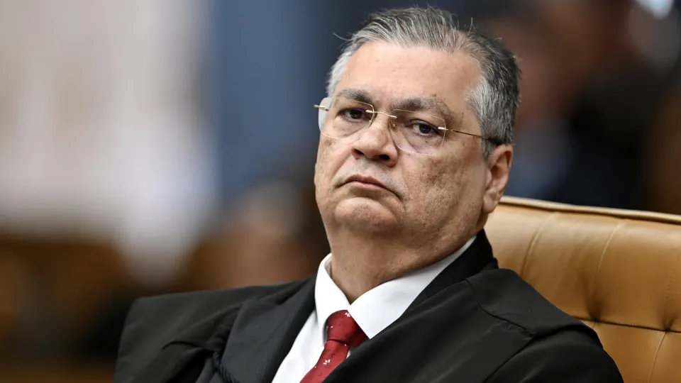 Jornalista investigado no STF por textos contra Dino será julgado em dezembro por extorsão