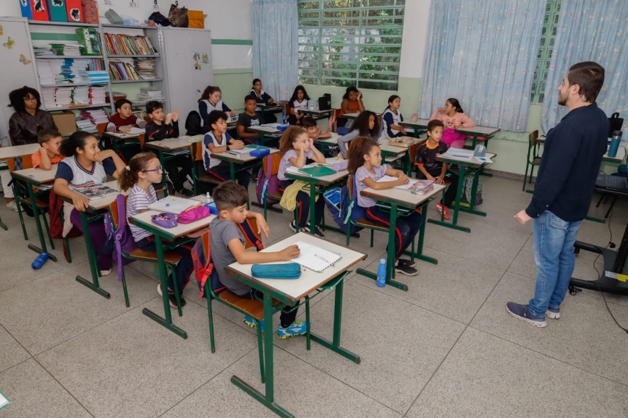 'Verdade na Rede’ alerta sobre influência publicitária em conteúdos das redes sociais em Suzano