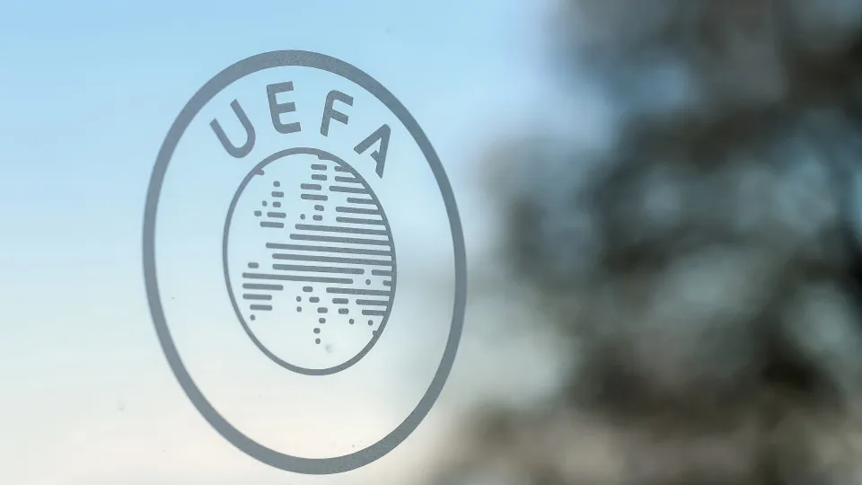Uefa suspende provisoriamente ameaça de boicote a competições da Fifa