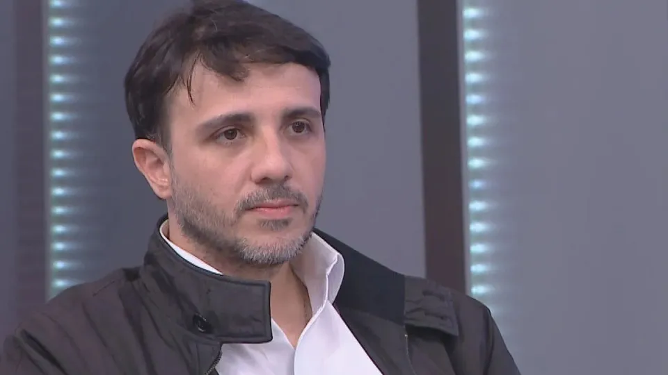Renan Santos nega eventual apoio a Flávio Bolsonaro no segundo turno