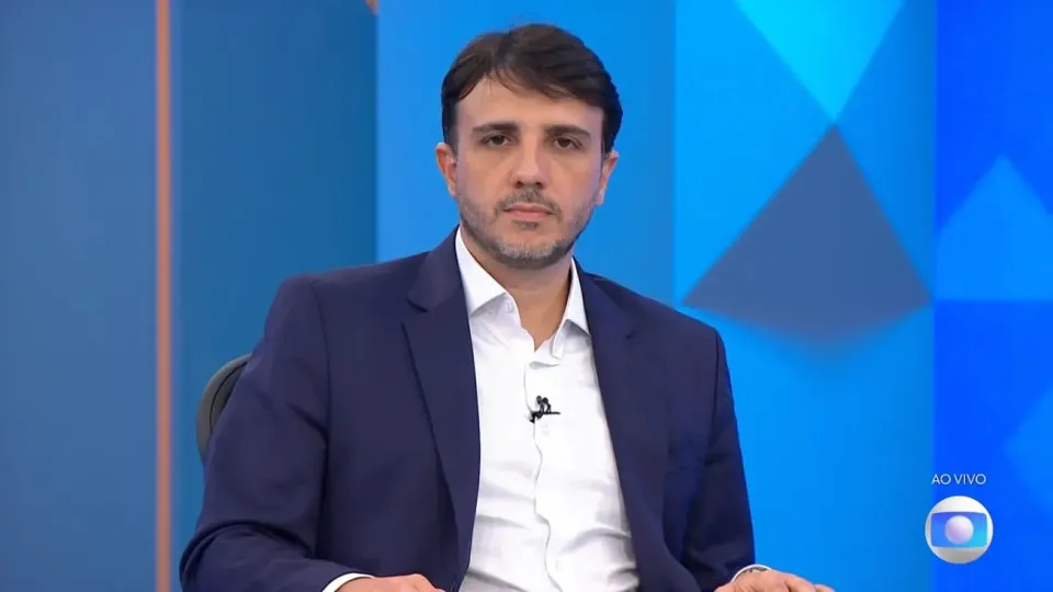 Renan Santos não se compromete a apoiar Lula nem Flávio em eventual 2º turno