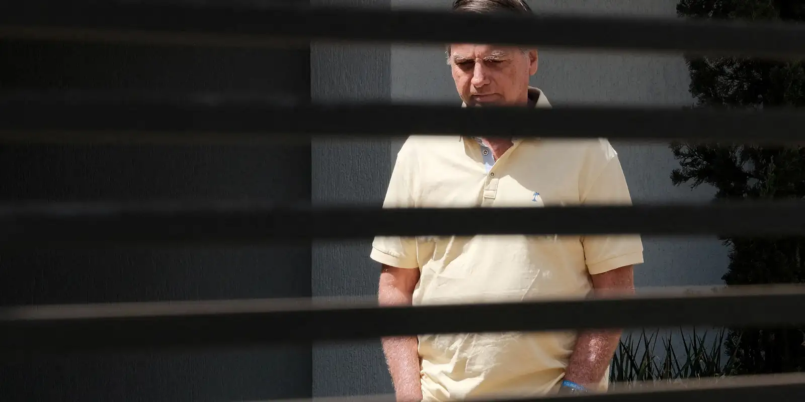 Defesa cita novos fatos e pede revisão da condenação de Bolsonaro