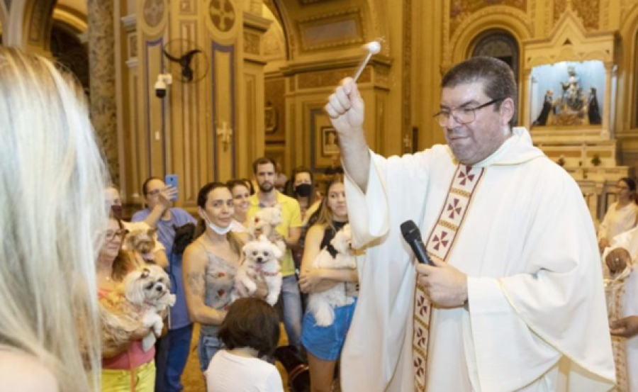 NUBEA realiza Missa Pet em homenagem à São Francisco de Assis