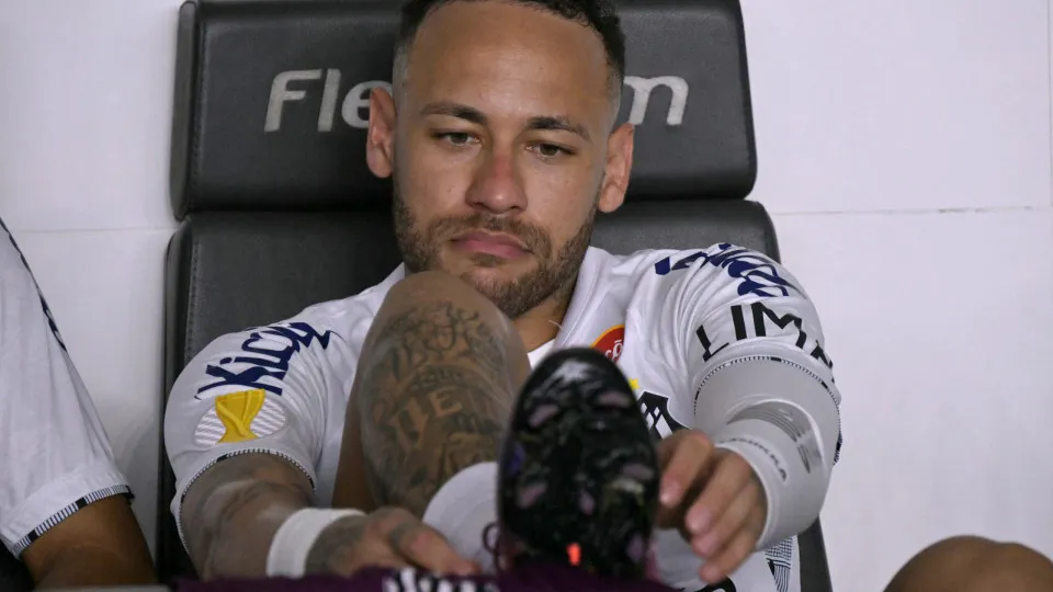 Neymar avança em recuperação e pode reforçar o Santos já na Copa do Brasil