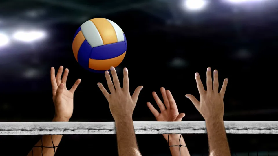 Bernardinho convoca seleção de vôlei com novidades e sem Bruninho